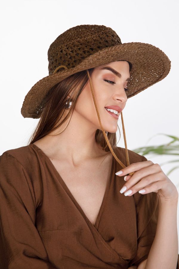 Knitted hat with chin cord