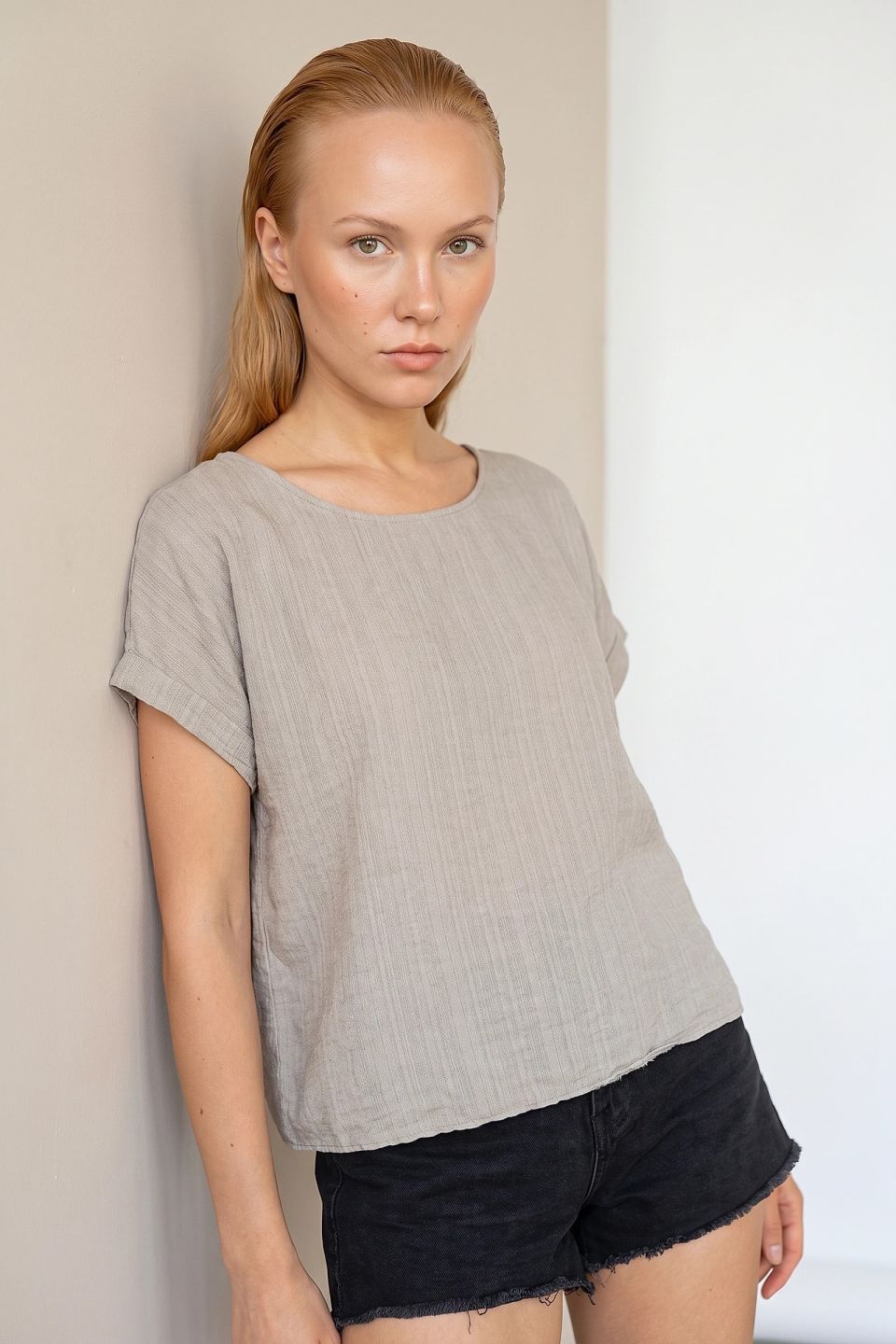 Μπλούζα oversize με κέντημα στην πλάτη