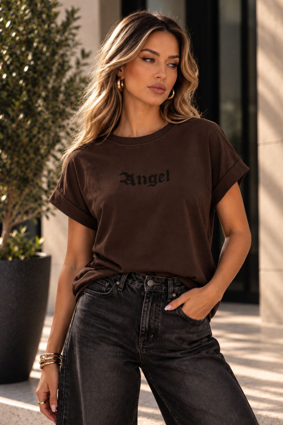 T-shirt "Angel" με φτερά από στρας στην πλάτη - ΚΑΦΕ ΣΚΟΥΡΟ