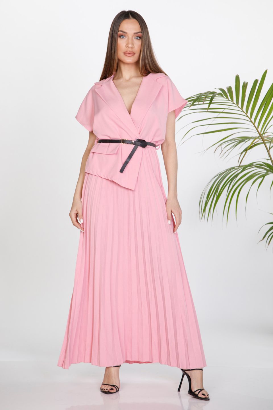 Maxi pleated dress with belt