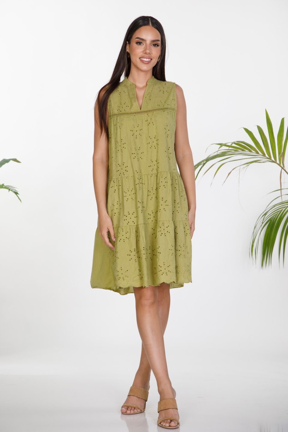 Sleeveless guipure mini dress
