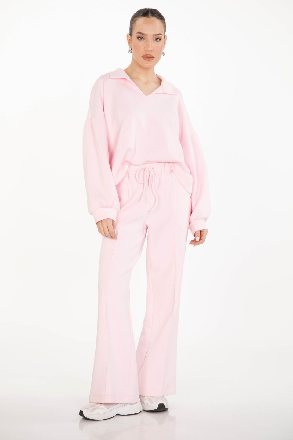 Tracksuit pants with drawstring