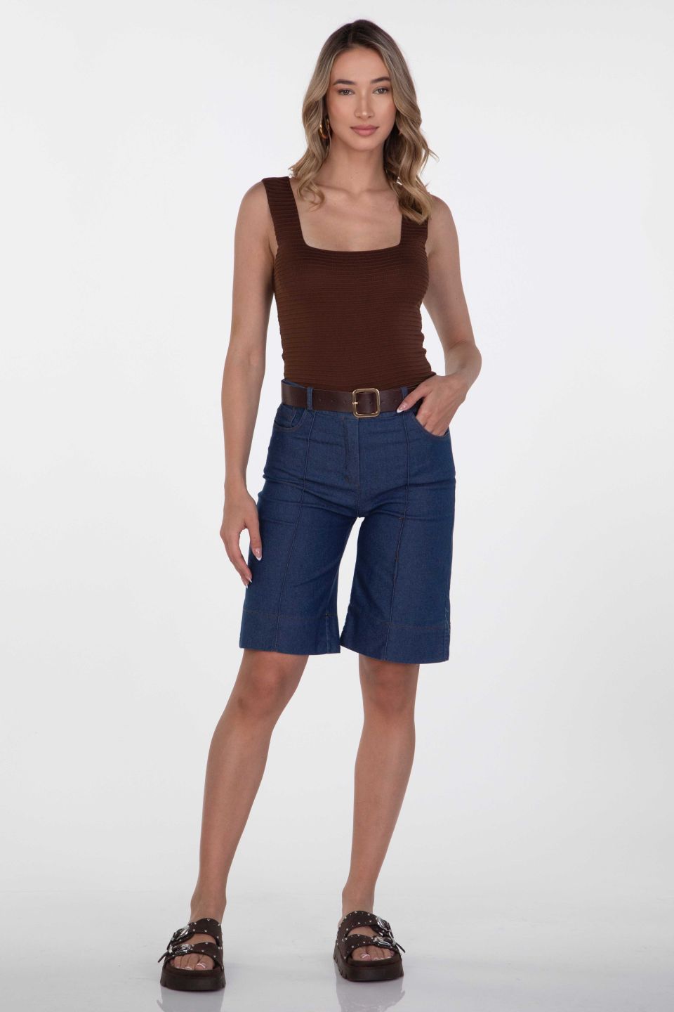 Denim βερμούδα με ραφές και ζώνη