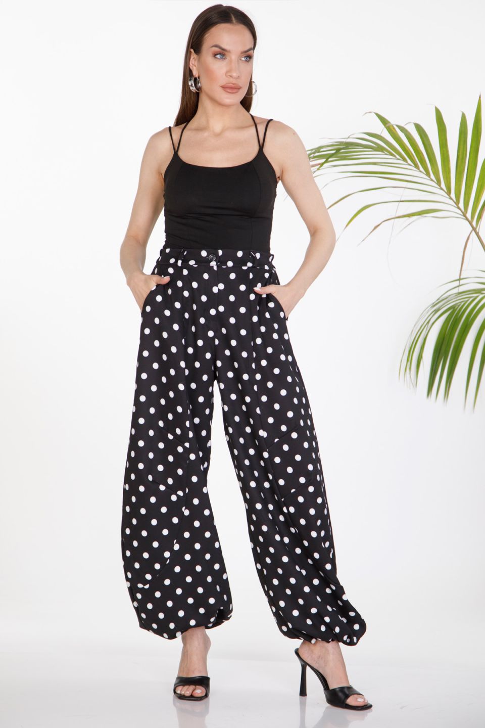Polka dot balloon trousers