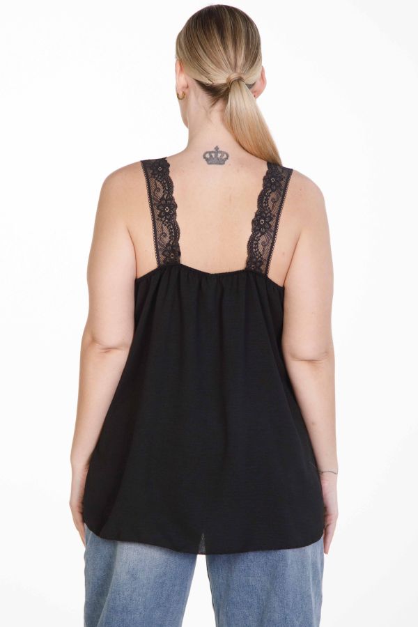 Sleeveless lingerie top with lace details