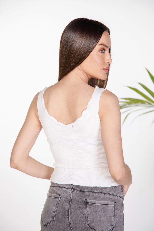 Ribbed sleeveless top with zik zak pattern