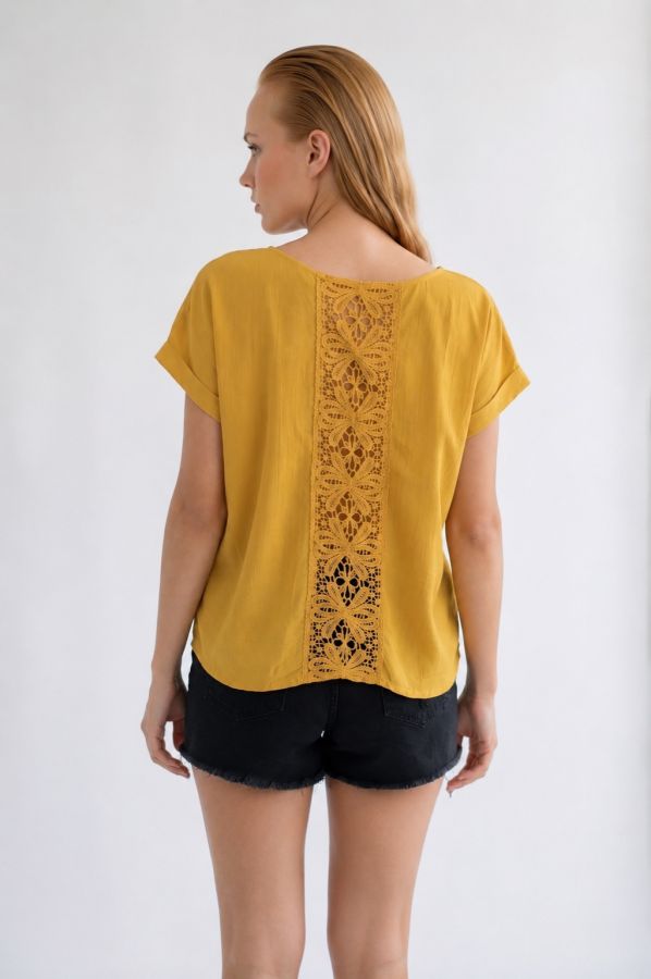 Μπλούζα oversize με κέντημα στην πλάτη