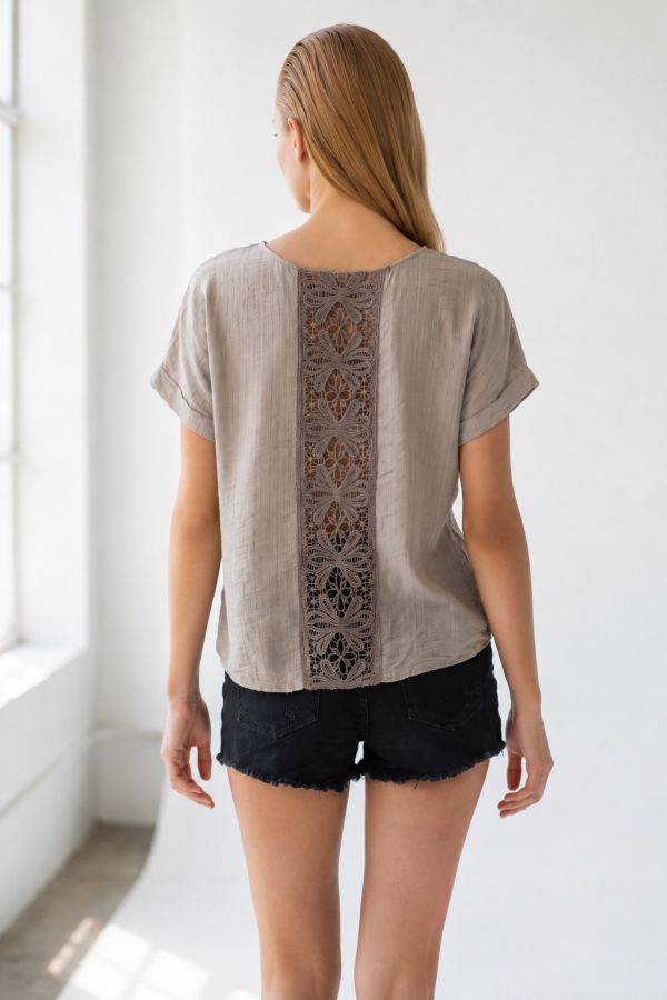 Μπλούζα oversize με κέντημα στην πλάτη