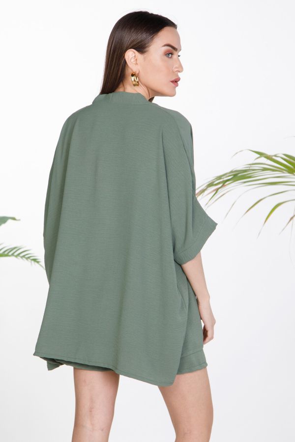 Kimono and shorts set in loose fit