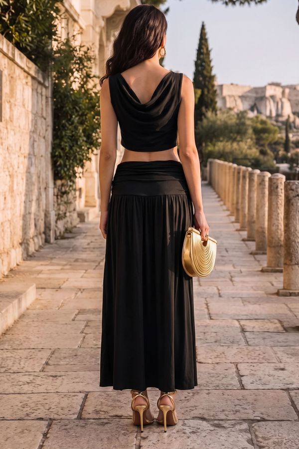 Σετ ντραπέ μπλούζα με αγκράφα και φούστα με σούρες