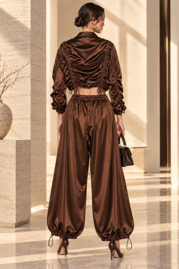 Σατέν σετ με cropped jacket & παντελόνι σαλβάρι