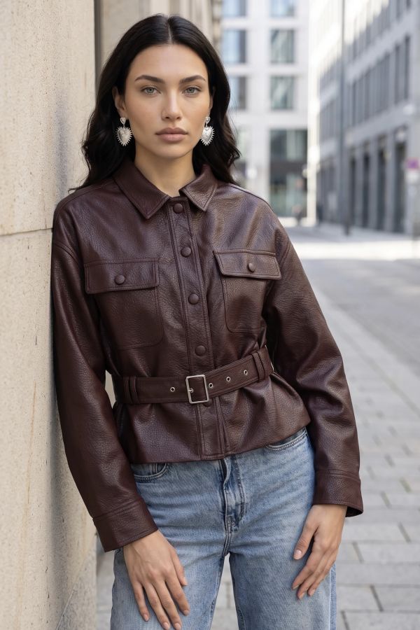 Jacket δερματίνη με τσέπες και ζώνη