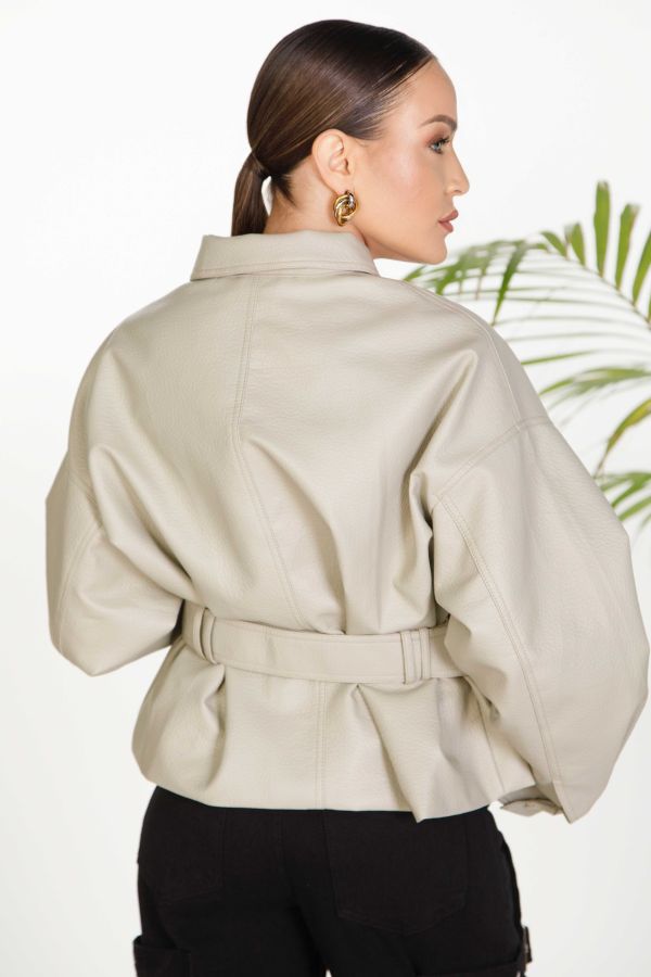 Jacket δερματίνη με τσέπες και ζώνη