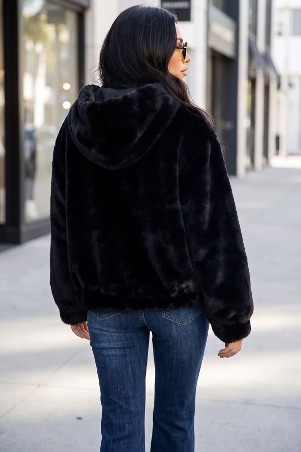 Γούνινο jacket με κουκούλα