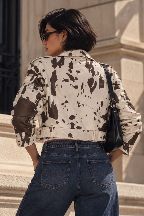 Κοντό σουέντ τζάκετ cow print - ΕΚΡΟΥ