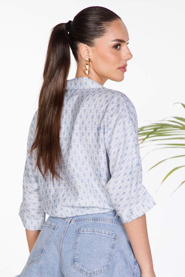 Geometric print tie-front shirt