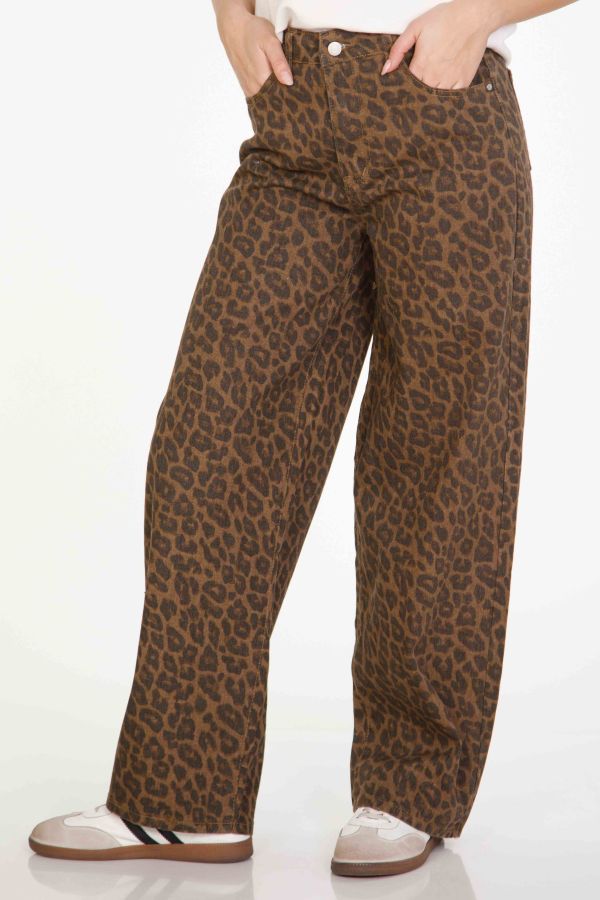Leopard jeans