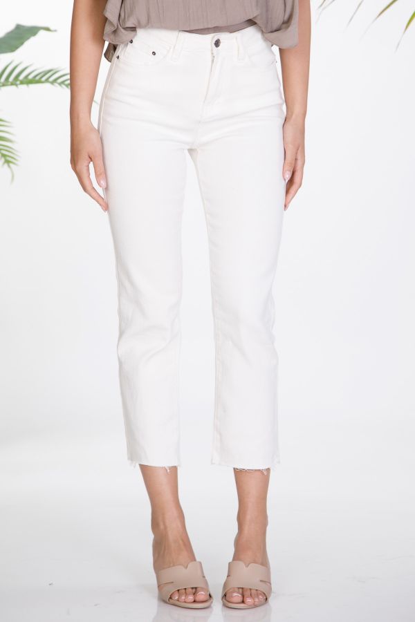 Skinny denim jeans with frayed hem
